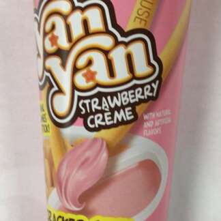 Meiji yanyan Cracker Stick with Dip (Strawberry)